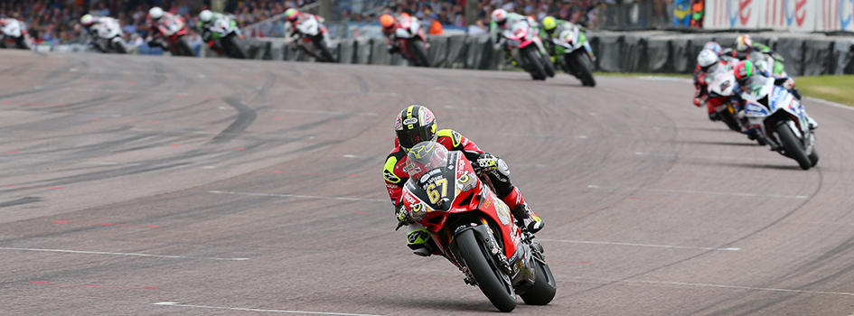 Byrne-wins-race-1-at-thruxton